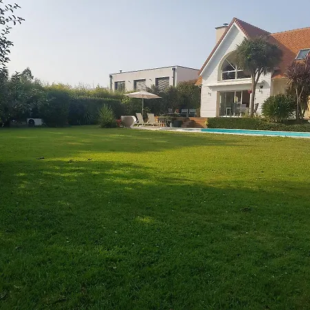Bed & Breakfast Grande Entre Caen Et La Terrasse Jardin Et Piscine 3*