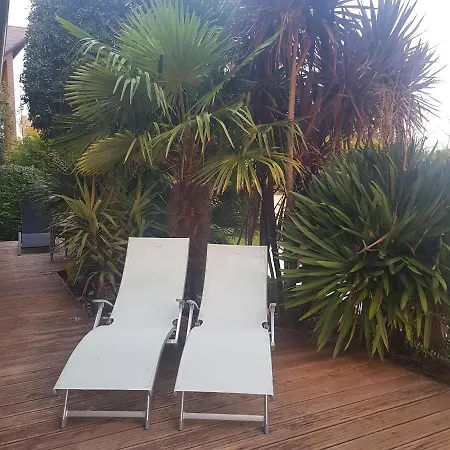 Couette-café Entre Caen Et La Avec Piscine 3*