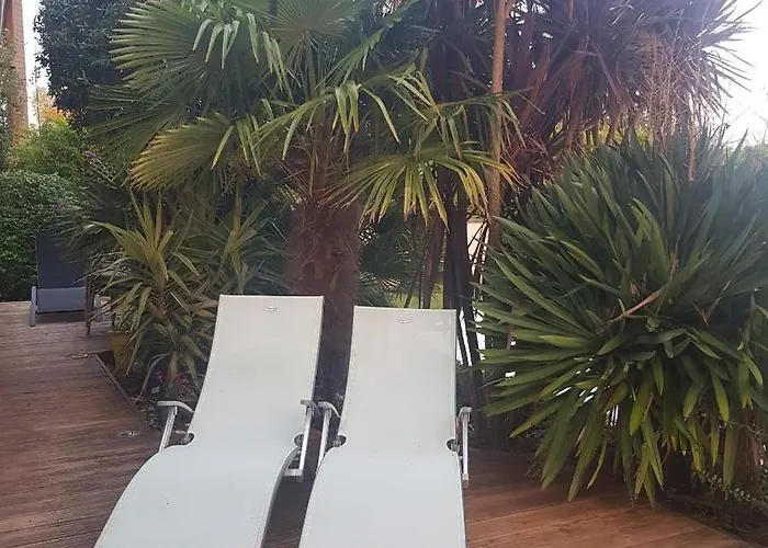 Couette-café Entre Caen Et La Avec Piscine 3*